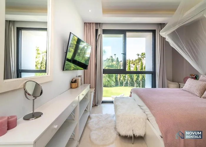 Villa Remarkable 5-bdrm - Heated Pool & Gym